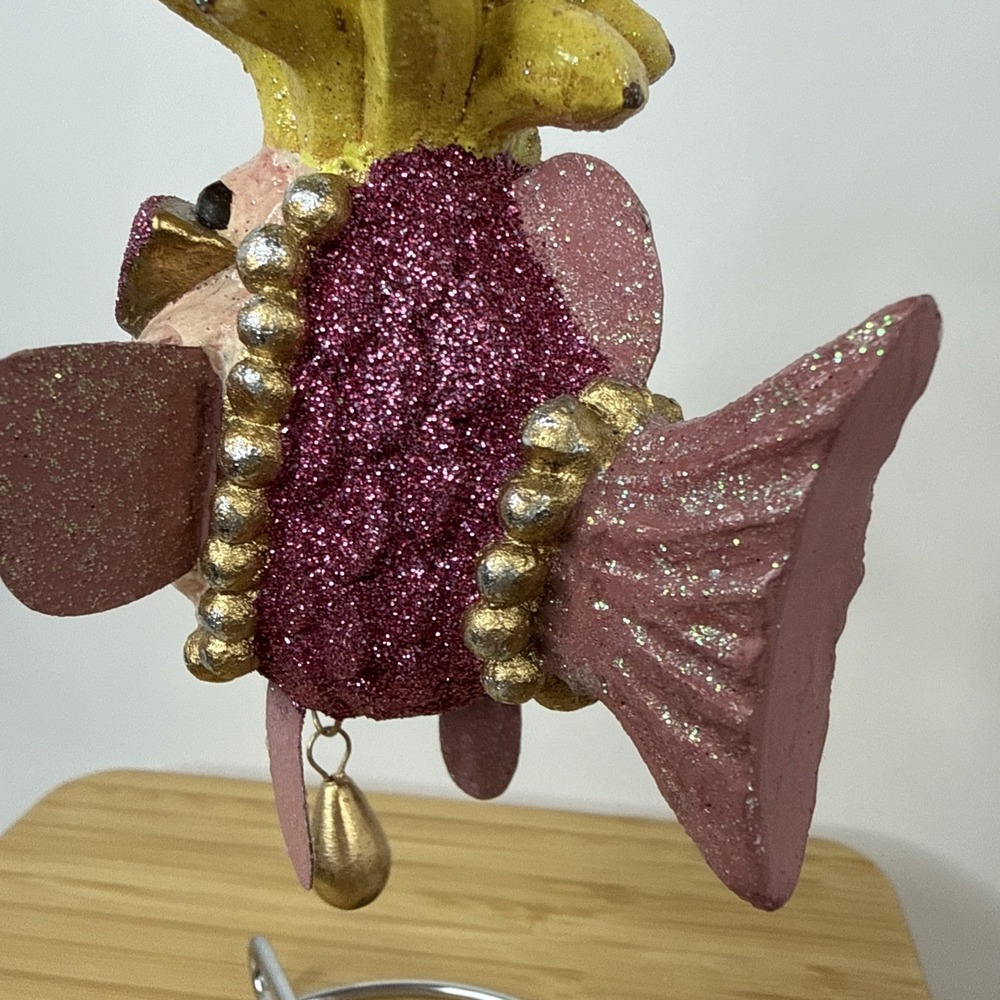 Katherines Collection Pink Kissing Fish Christmas Ornament Banana Fruit Crown - Picture 8 of 9